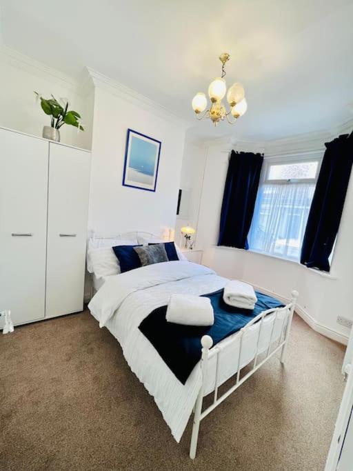 Lovely 3Bed Home ミドルズブラ エクステリア 写真