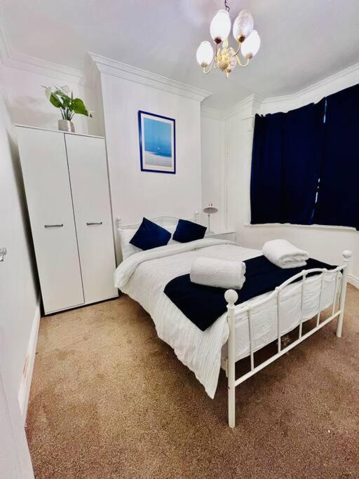 Lovely 3Bed Home ミドルズブラ エクステリア 写真