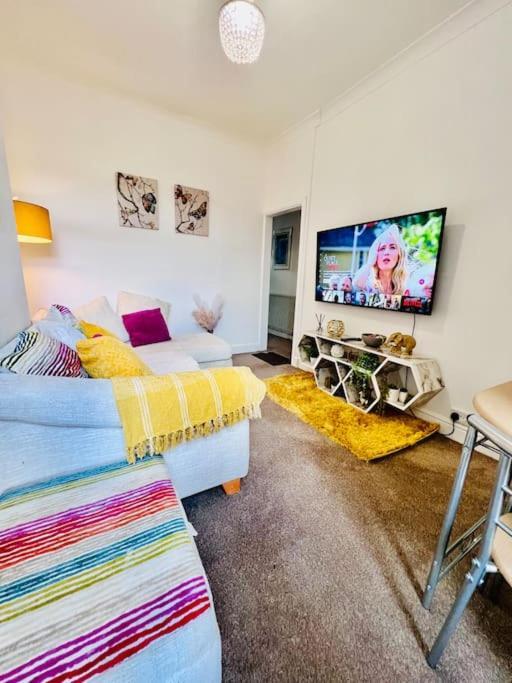 Lovely 3Bed Home ミドルズブラ エクステリア 写真