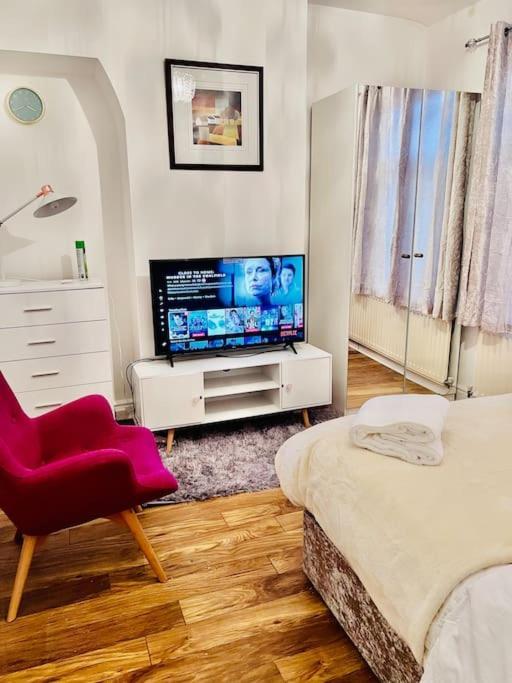 Lovely 3Bed Home ミドルズブラ エクステリア 写真