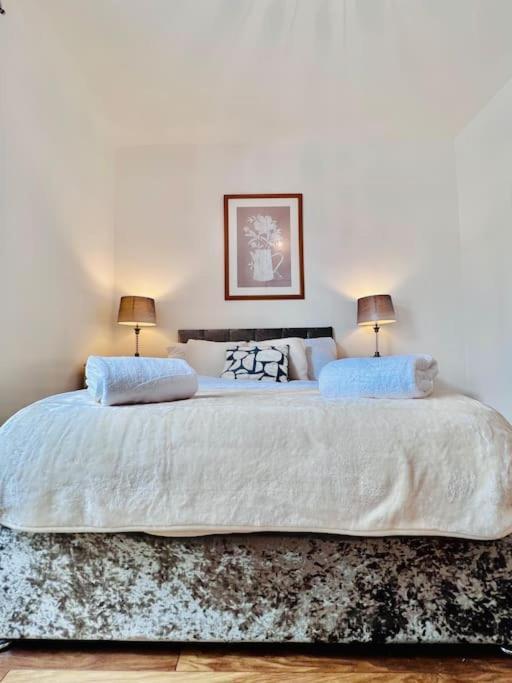 Lovely 3Bed Home ミドルズブラ エクステリア 写真
