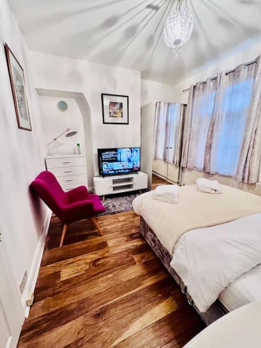 Lovely 3Bed Home ミドルズブラ エクステリア 写真